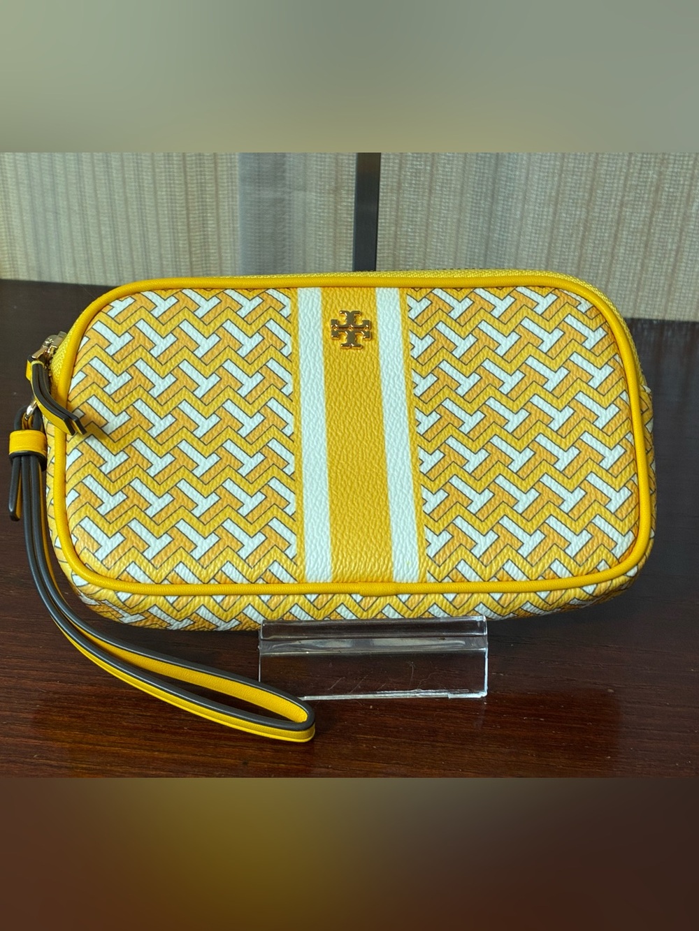 Tory Burch Yellow and Cream Logo Interior Wristlet